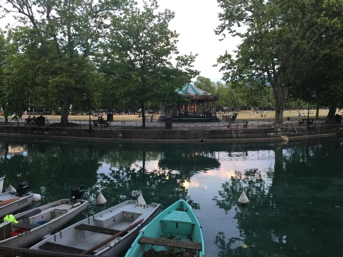 Apartment Appartement Refait A Neuf A Annecy