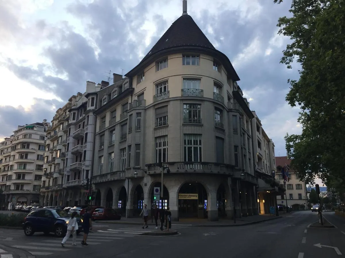 Appartement Refait A Neuf A Annecy 0*,
